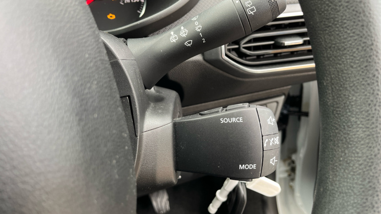 Dacia Sandero 1.0 TCe Essential 5dr Bi Fuel Hatchback